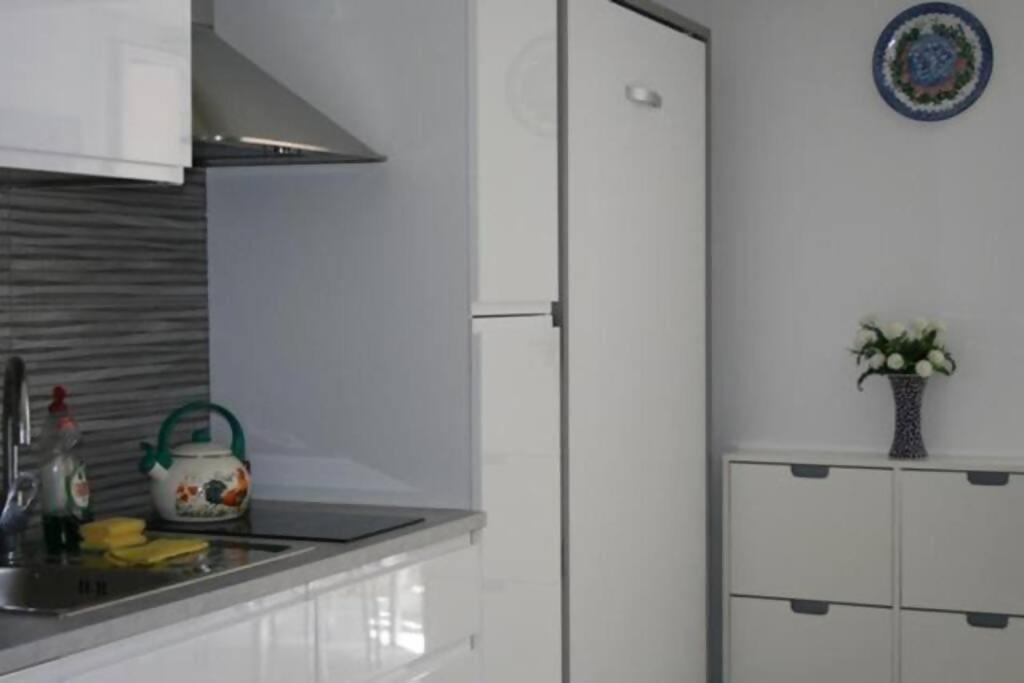 Las Lanzas Studio Apartment Playa Muchavista El Campello Exterior photo